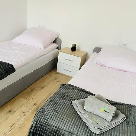 Apartamenty Otryt Ustrzyki Dolne Exterior photo