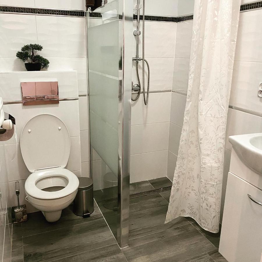 Otryt Apartment *